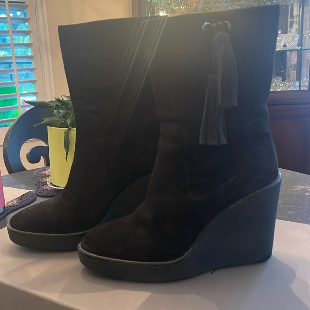 Size 8 Aquatalia Black Suede boots